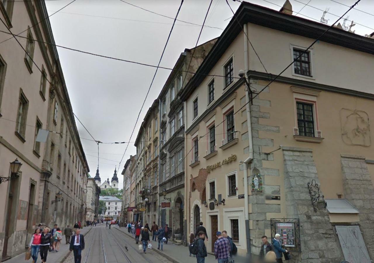 Уютная Квартира На Площади Рынок Leópolis Exterior foto
